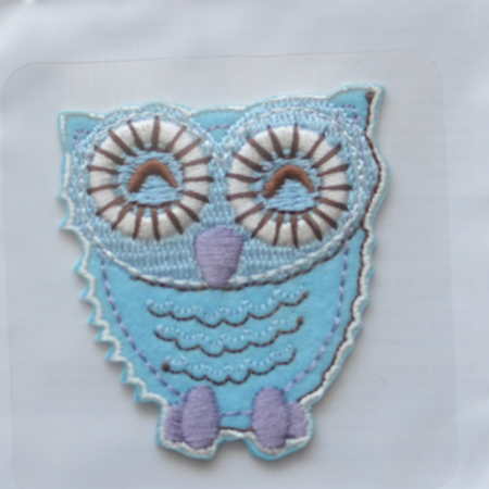 Hibou, 5  /  6.5 cm.